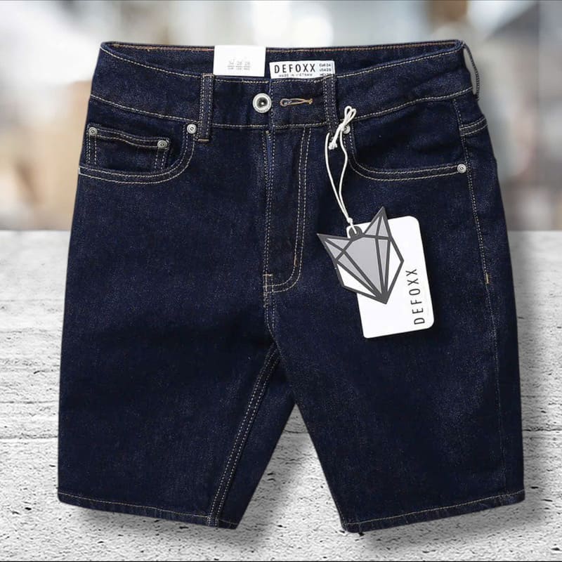 Quần short jean DEFOXX xanh trơn là chiếc short jean nam đơn giản nhưng mặc lên cực đẹp