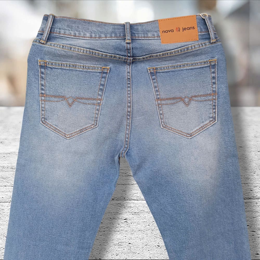 Sỉ quần jean Nova xanh nhạt luôn có mức giá hấp dẫn cho các shop, giúp tối ưu lợi nhuận mà vẫn đảm bảo chất lượng