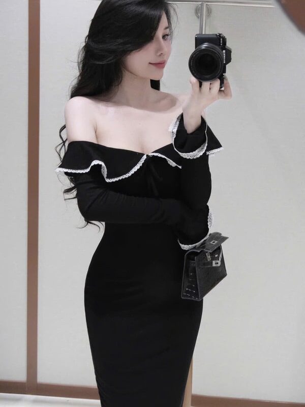 Đầm Body Phối Viền Trễ Vai Colyn Màu Đen