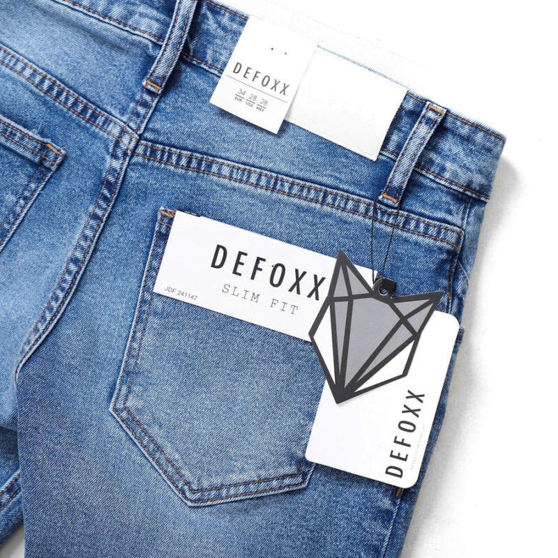 Quần jean Defoxx 241147 rách nhẹ form slim co giãn - Ảnh 5